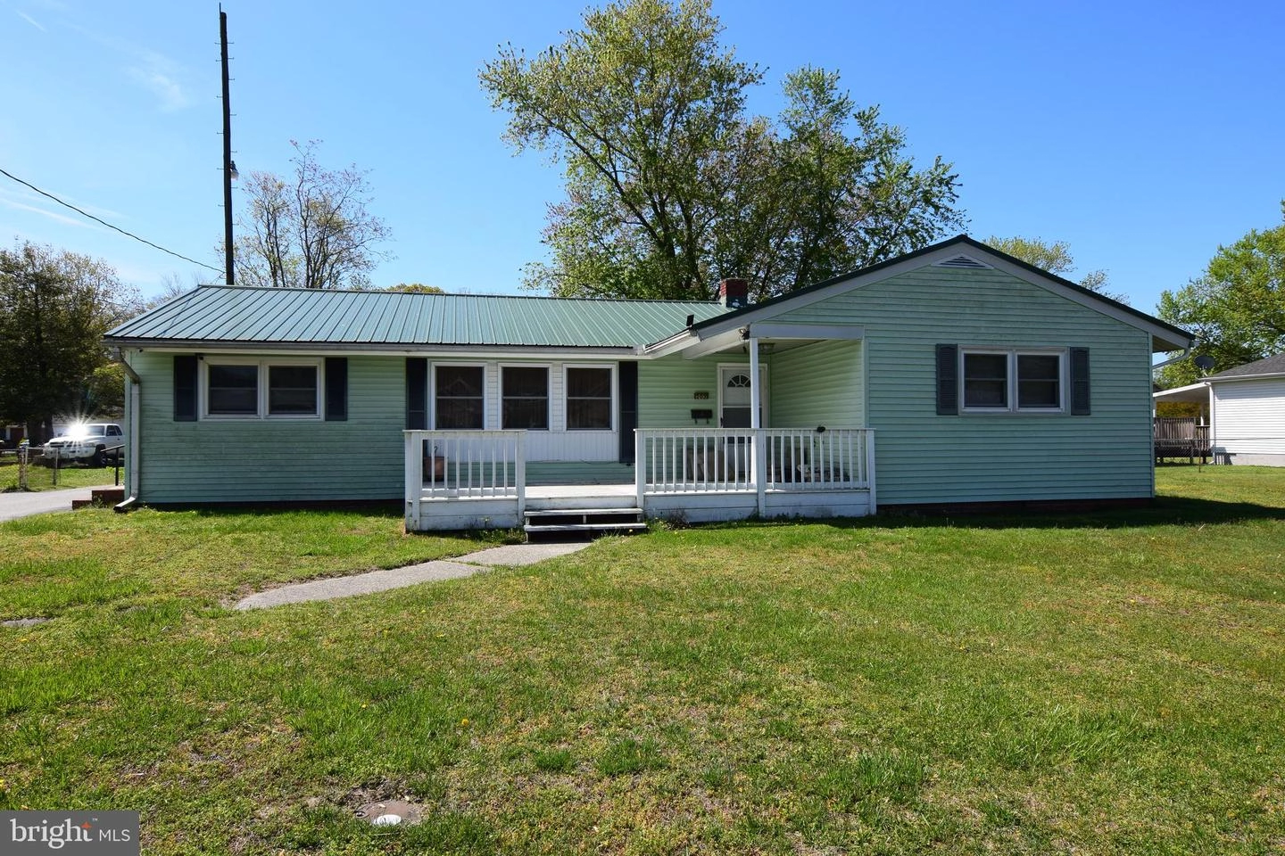 Exterior - 202 Poplar St, Delmar, MD 21875 photo 1 of 9