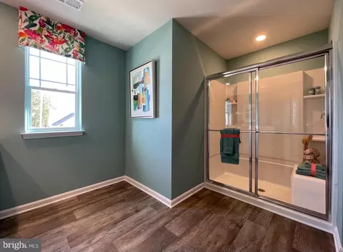 Bath - 1107 Wintermead Loop, Salisbury, MD 21801 photo 2 of 5