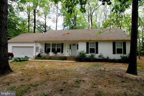 8975 Mar Lynn Dr, Delmar, MD 21875