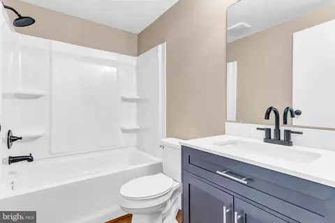 Bath - 912 Green Mor Ave, Salisbury, MD 21804 photo 1 of 1
