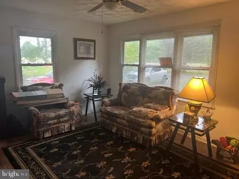 8467 Memory Gardens Ln, Hebron, MD 21830 photo 4