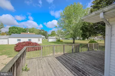 Exterior - 306 Calvin Dr, Salisbury, MD 21804 photo 2 of 7