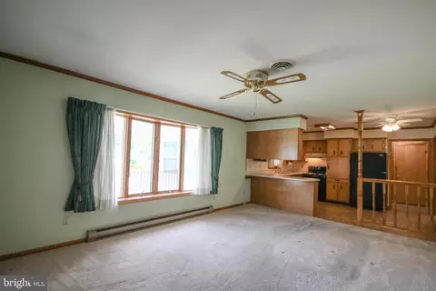 Living - 306 Calvin Dr, Salisbury, MD 21804 photo 6 of 7