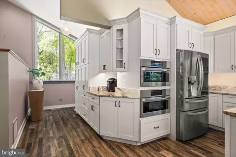Kitchen - 27016 Edinburgh Ct, Salisbury, MD 21801 photo 4 of 5
