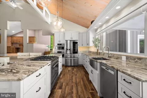 Kitchen - 27016 Edinburgh Ct, Salisbury, MD 21801 photo 3 of 5