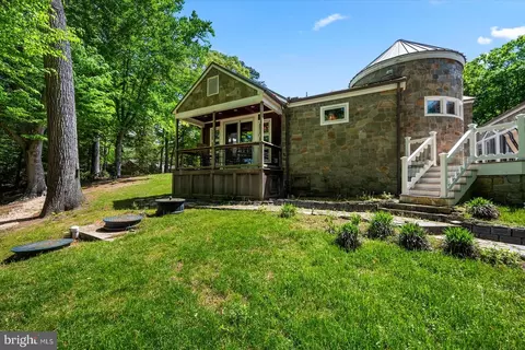 Exterior - 27016 Edinburgh Ct, Salisbury, MD 21801 photo 11 of 18