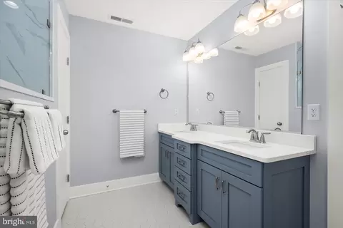 Bath - 27016 Edinburgh Ct, Salisbury, MD 21801 photo 7 of 9