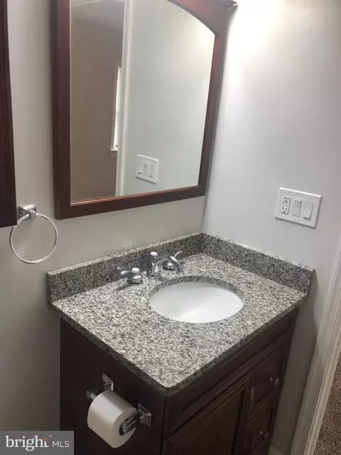 Bath - 406 Venton Pl, Salisbury, MD 21804 photo 2 of 3