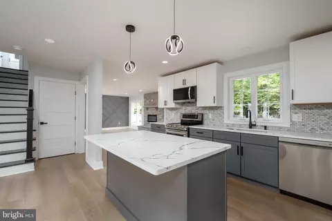 Kitchen - 4305 Ramblin Rd, Salisbury, MD 21804 photo 2 of 3