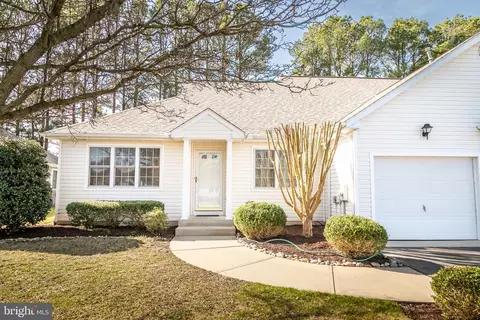 1048 E Schumaker Manor Dr, Salisbury, MD 21804