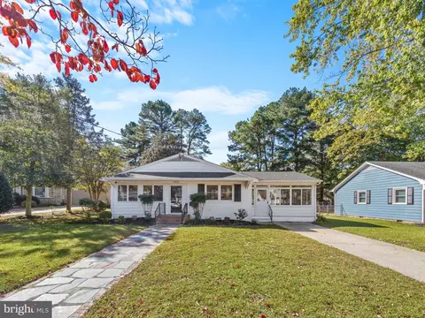604 Crestview Ln, Salisbury, MD 21801