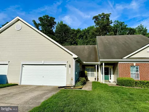 8916 Executive Club Dr, Delmar, MD 21875