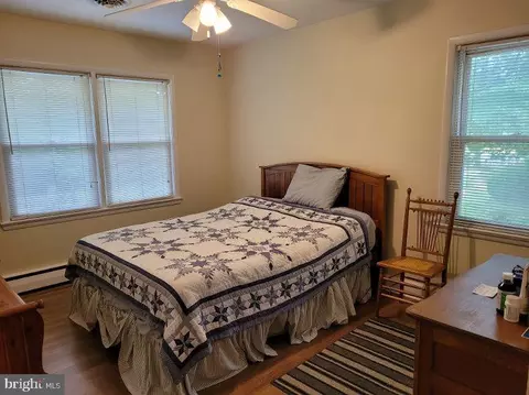 Bedroom - 609 Twin Tree Rd, Salisbury, MD 21801 photo 3 of 4