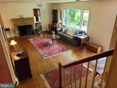 Living - 609 Twin Tree Rd, Salisbury, MD 21801 photo 1 of 3
