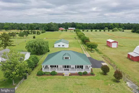 Exterior - 20240 Nanticoke Rd, Nanticoke, MD 21840 photo 1 of 17