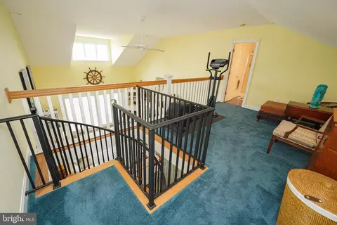 Entry Way - 20240 Nanticoke Rd, Nanticoke, MD 21840 photo 4 of 5