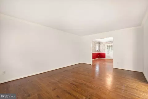 Living - 704 Burning Tree Cir, Salisbury, MD 21801 photo 3 of 8