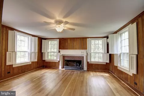 Living - 23819 Nanticoke Rd, Quantico, MD 21856 photo 1 of 5