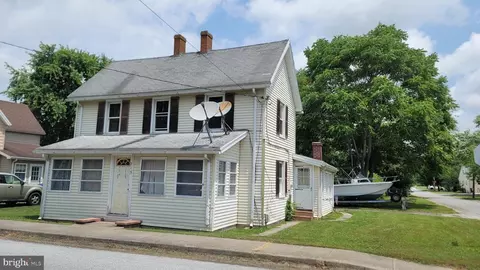 213 E Church St, Hebron, MD 21830