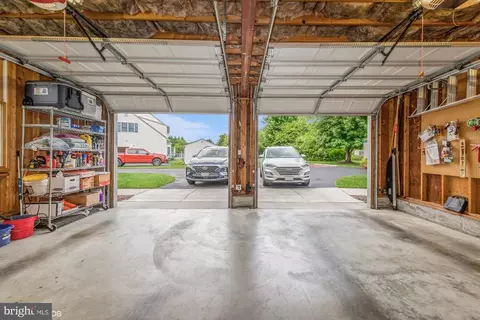 Exterior - 6055 Bridle Ct, Salisbury, MD 21801 photo 4 of 5