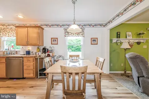Dining - 6055 Bridle Ct, Salisbury, MD 21801 photo 3 of 3