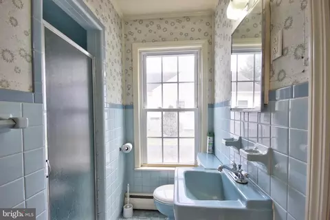 Bath - 305 Wyman Dr, Salisbury, MD 21804 photo 1 of 2