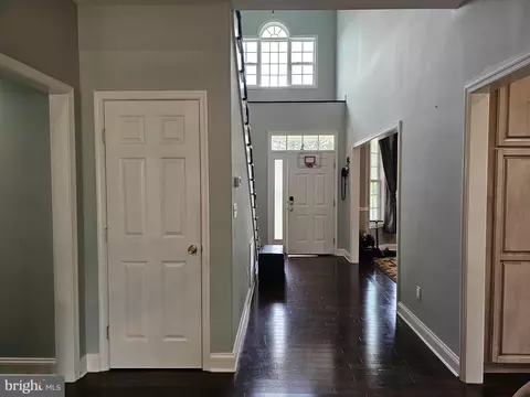1410 E Upland Dr, Salisbury, MD 21801 photo 2