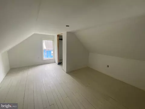 Bedroom - 104 E William St, Salisbury, MD 21801 photo 3 of 5