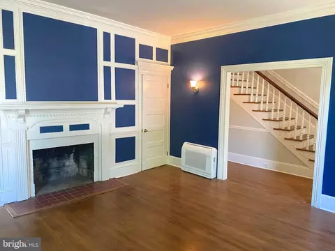 Living - 104 E William St, Salisbury, MD 21801 photo 2 of 9