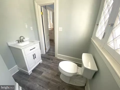 Bath - 104 E William St, Salisbury, MD 21801 photo 1 of 6