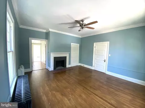 Living - 104 E William St, Salisbury, MD 21801 photo 8 of 9