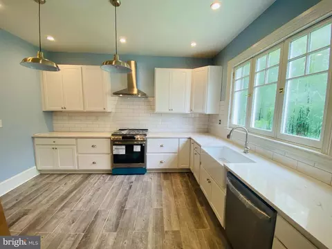 Kitchen - 104 E William St, Salisbury, MD 21801 photo 3 of 8