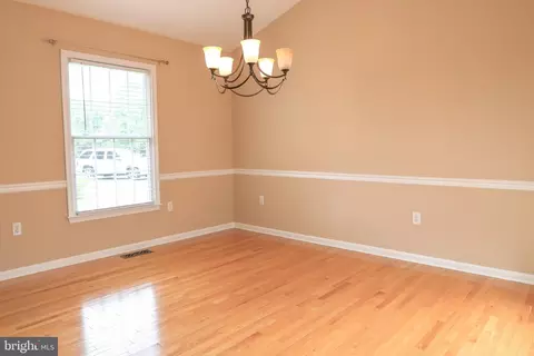 Living - 29459 Windy Hill Cir, Delmar, MD 21875 photo 6 of 8