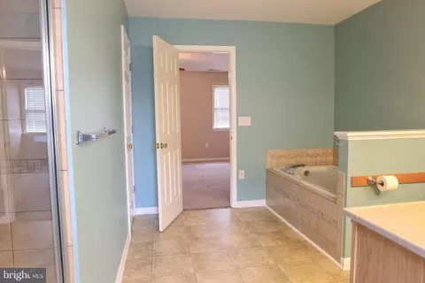Entry Way - 29459 Windy Hill Cir, Delmar, MD 21875 photo 6 of 6