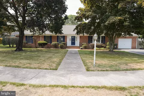 610 Ridge Rd, Salisbury, MD 21801