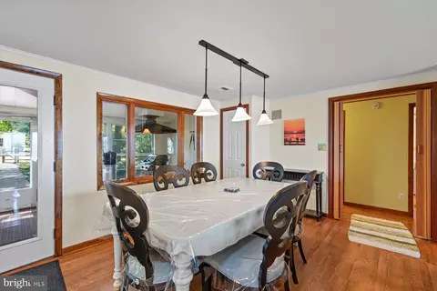 Dining - 4458 Sunset Dr, Tyaskin, MD 21865 photo 2 of 3