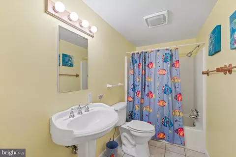 Bath - 4458 Sunset Dr, Tyaskin, MD 21865 photo 1 of 2