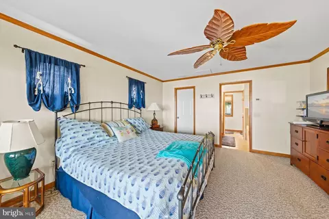 Bedroom - 4458 Sunset Dr, Tyaskin, MD 21865 photo 8 of 8