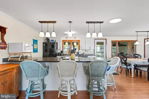 Kitchen - 4458 Sunset Dr, Tyaskin, MD 21865 photo 4 of 4