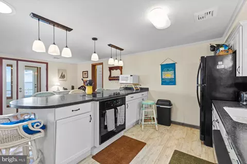 Kitchen - 4458 Sunset Dr, Tyaskin, MD 21865 photo 1 of 4