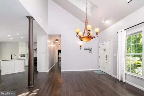 Entry Way - 7475 E Longfield Dr, Hebron, MD 21830 photo 3 of 4