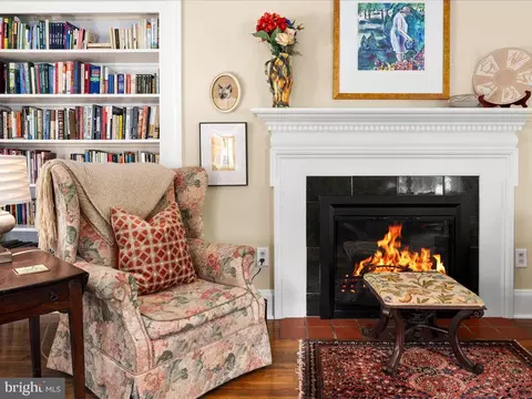 Living - 431 Somerset Ave, Salisbury, MD 21801 photo 7 of 9