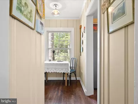 Entry Way - 431 Somerset Ave, Salisbury, MD 21801 photo 5 of 12