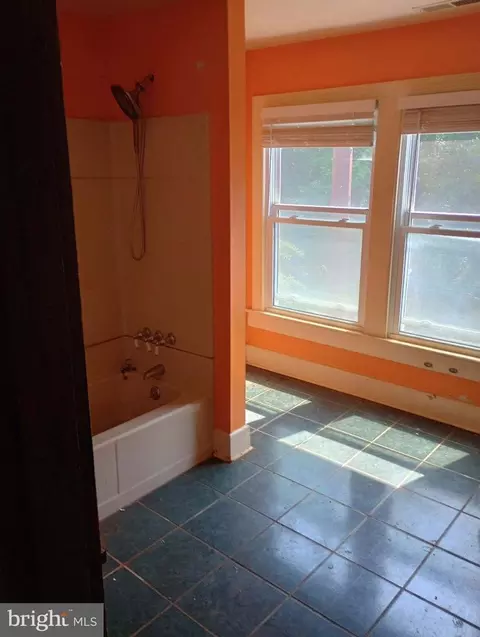 602 S Memorial Dr, Delmar, MD 21875 photo 48