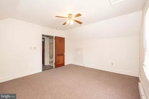 Bedroom - 111 Greenmount Ave, Salisbury, MD 21804 photo 6 of 8