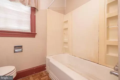 Entry Way - 111 Greenmount Ave, Salisbury, MD 21804 photo 7 of 11