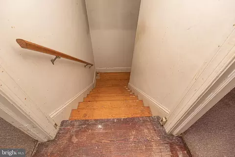 Entry Way - 111 Greenmount Ave, Salisbury, MD 21804 photo 11 of 11