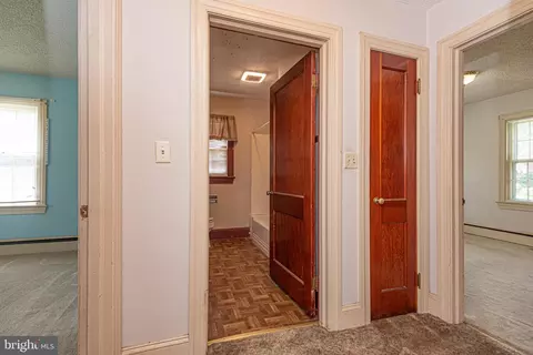 Entry Way - 111 Greenmount Ave, Salisbury, MD 21804 photo 3 of 11