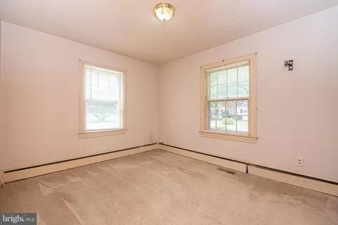 Bedroom - 111 Greenmount Ave, Salisbury, MD 21804 photo 3 of 8