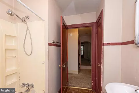 Entry Way - 111 Greenmount Ave, Salisbury, MD 21804 photo 6 of 11